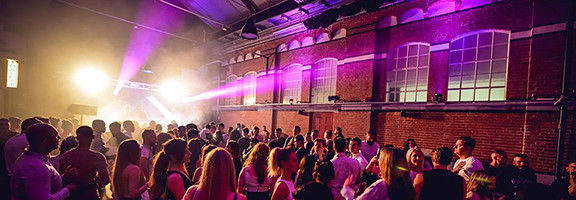 Club Honey Sommarpremi&auml;r 17 Juni